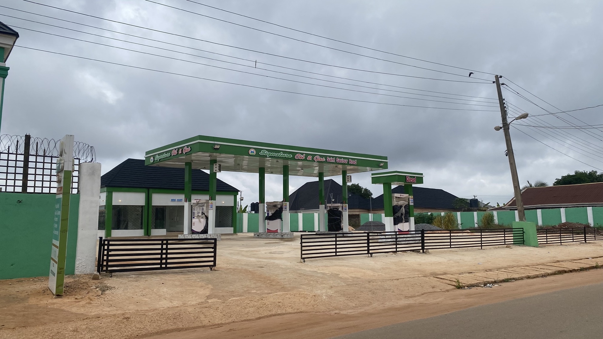Signature Oil and Gas station entrance